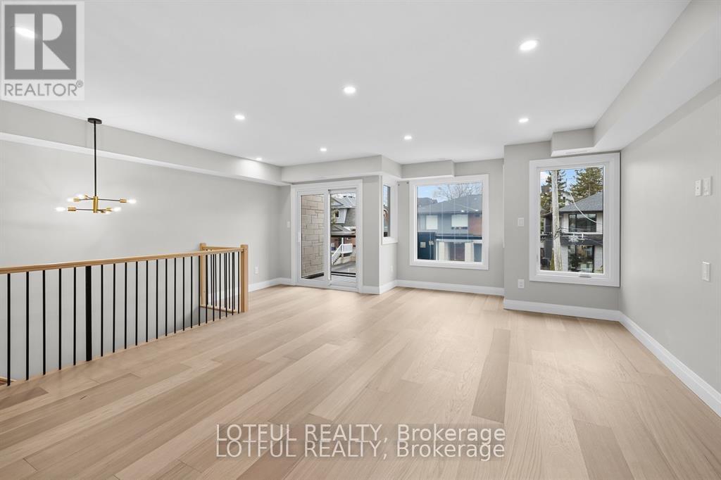 B - 461 Tweedsmuir Avenue, Ottawa, Ontario K1Z 5P1 - Photo 4 - X13412278