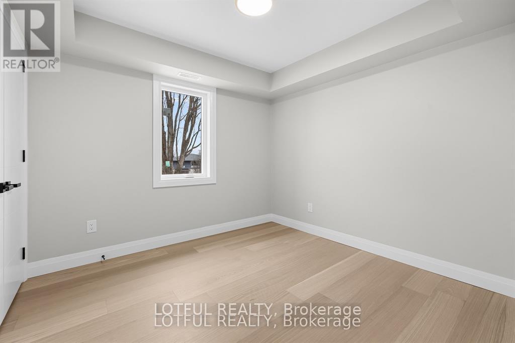 B - 461 Tweedsmuir Avenue, Ottawa, Ontario K1Z 5P1 - Photo 9 - X13412278