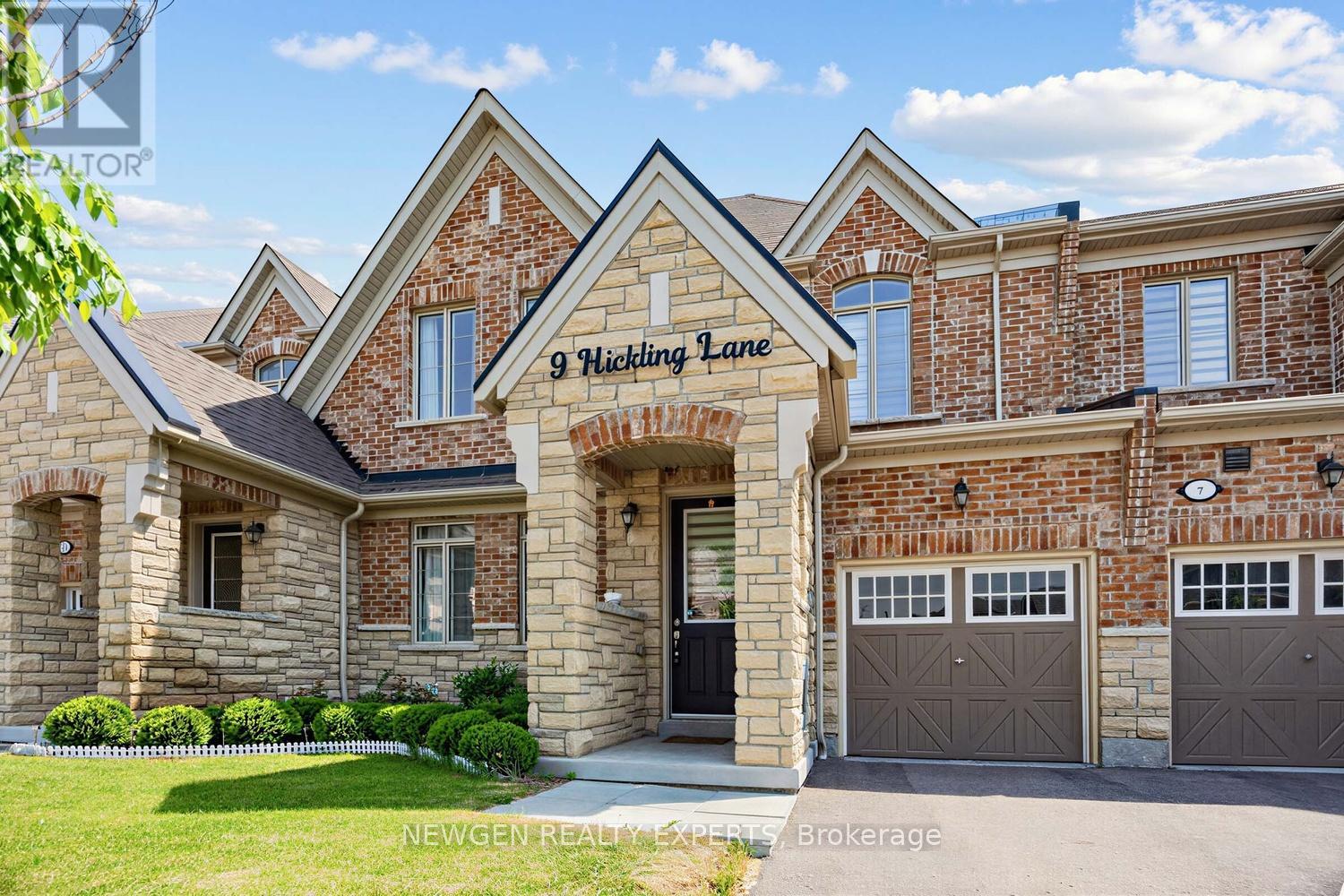 9 HICKLING LANE, Ajax, Ontario