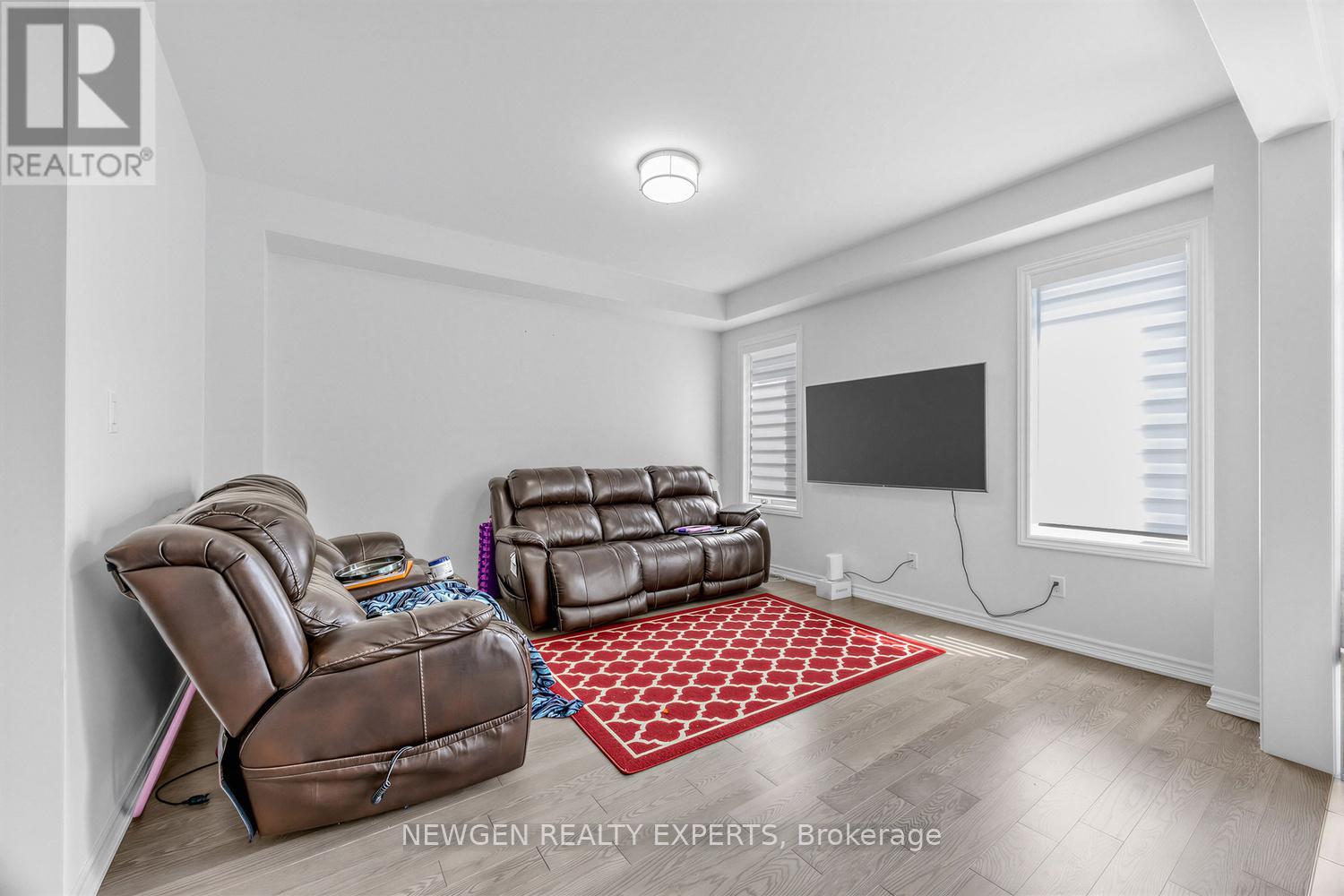 9 Hickling Lane, Ajax, Ontario  L1T 4R1 - Photo 7 - E13412238