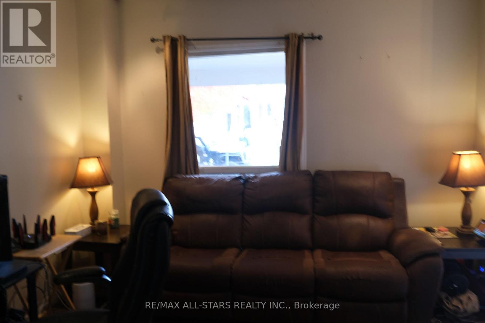 26 Niagara Street, Hamilton, Ontario  L8L 6A2 - Photo 14 - X12553552