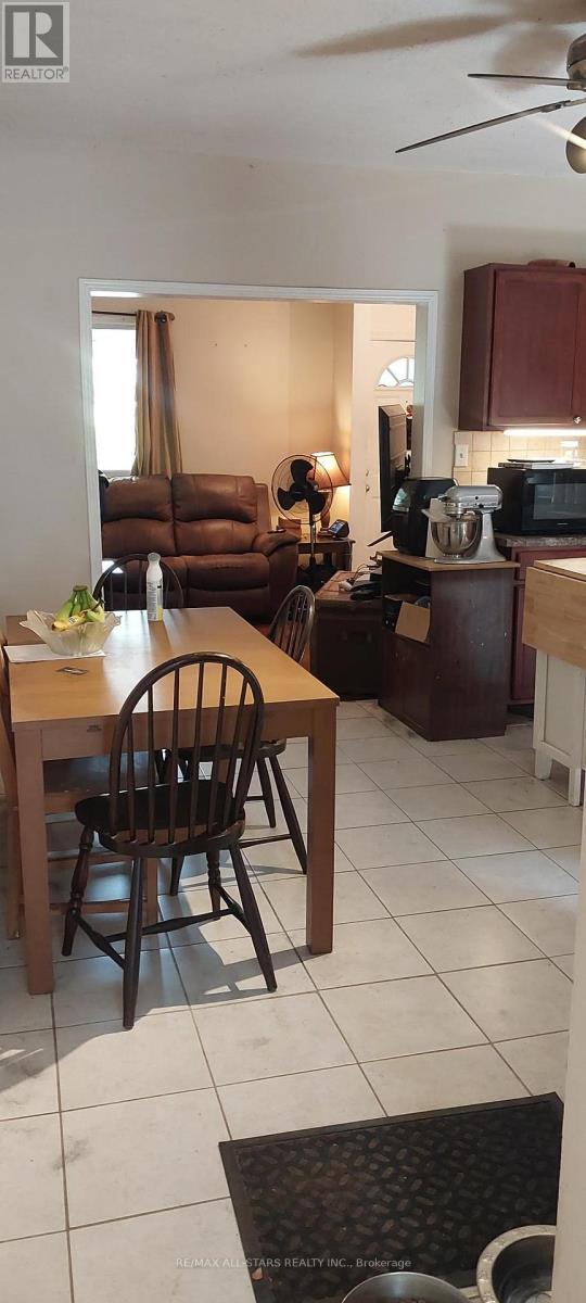 26 Niagara Street, Hamilton, Ontario  L8L 6A2 - Photo 13 - X12553552