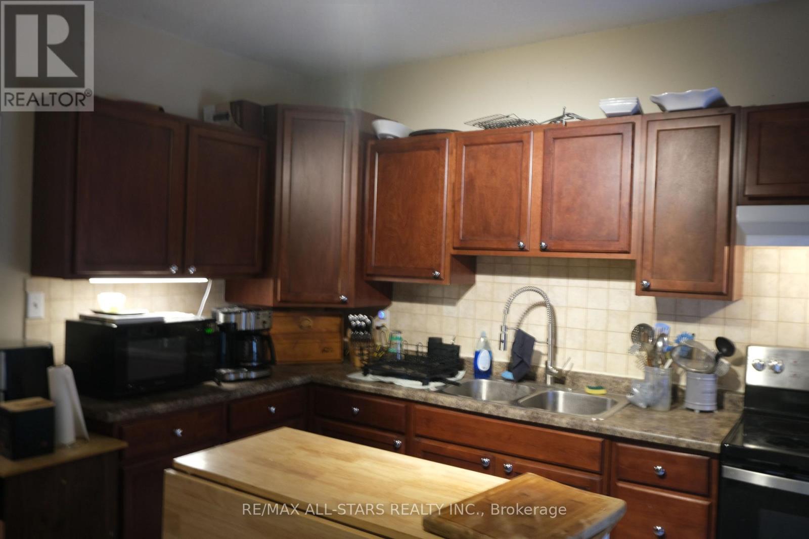 26 Niagara Street, Hamilton, Ontario  L8L 6A2 - Photo 17 - X12553552