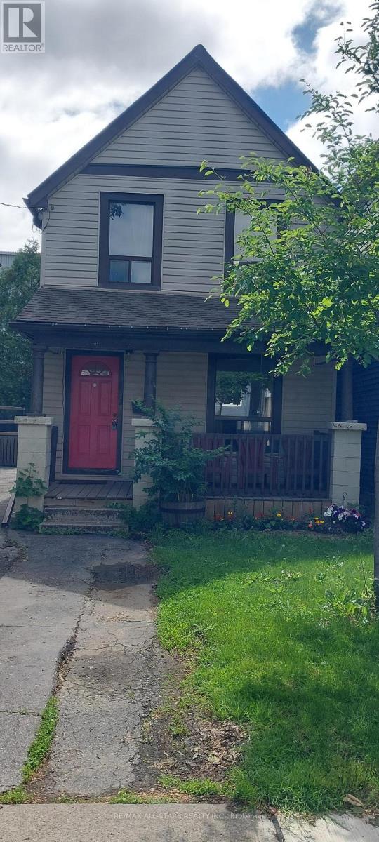 26 Niagara Street, Hamilton, Ontario  L8L 6A2 - Photo 4 - X12553552