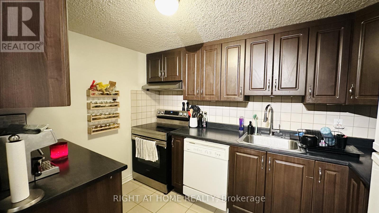 2001 - 1785 Frobisher Lane, Ottawa, Ontario  K1G 3T7 - Photo 19 - X13231838