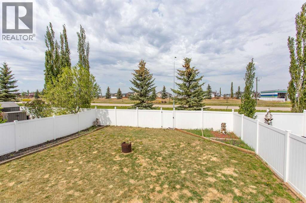 5 Henderson Close, Penhold, Alberta  T0M 1R0 - Photo 36 - A2314463