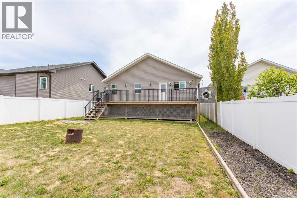 5 Henderson Close, Penhold, Alberta  T0M 1R0 - Photo 34 - A2314463