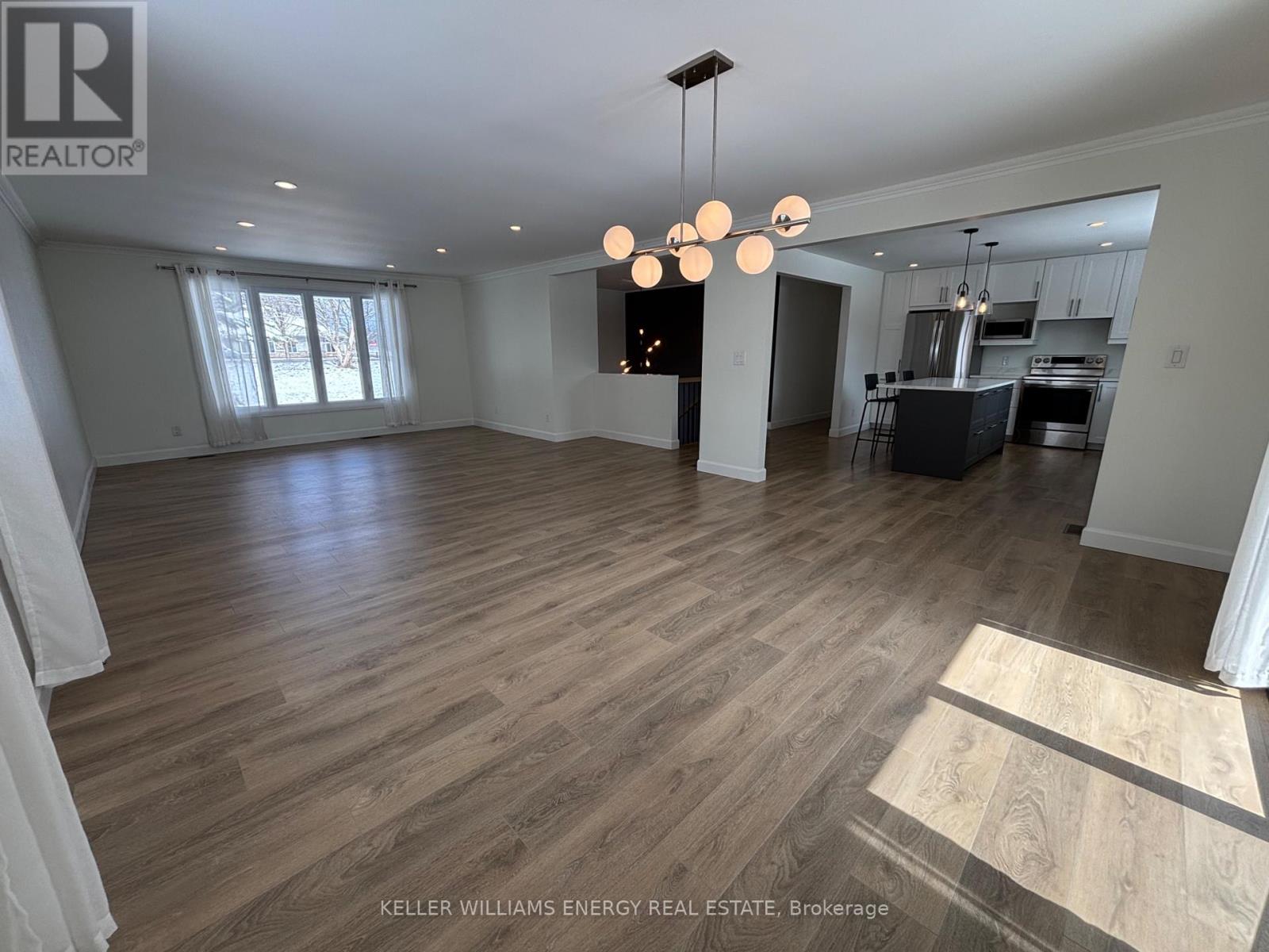 497 Wellington Main Street, Prince Edward County, Ontario  K0K 3L0 - Photo 14 - X12971334