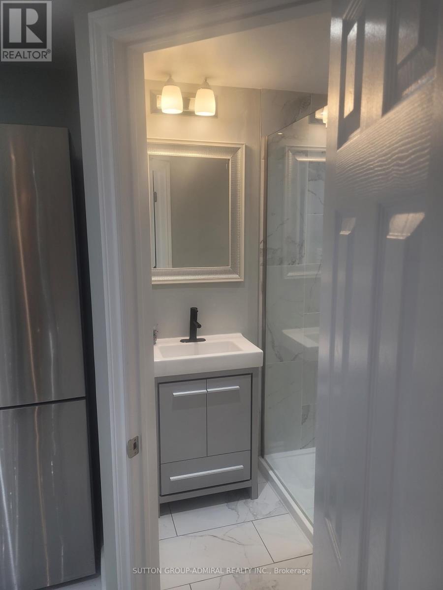 292 Ridgefield Crescent, Vaughan, Ontario  L6A 1J6 - Photo 5 - N13140000