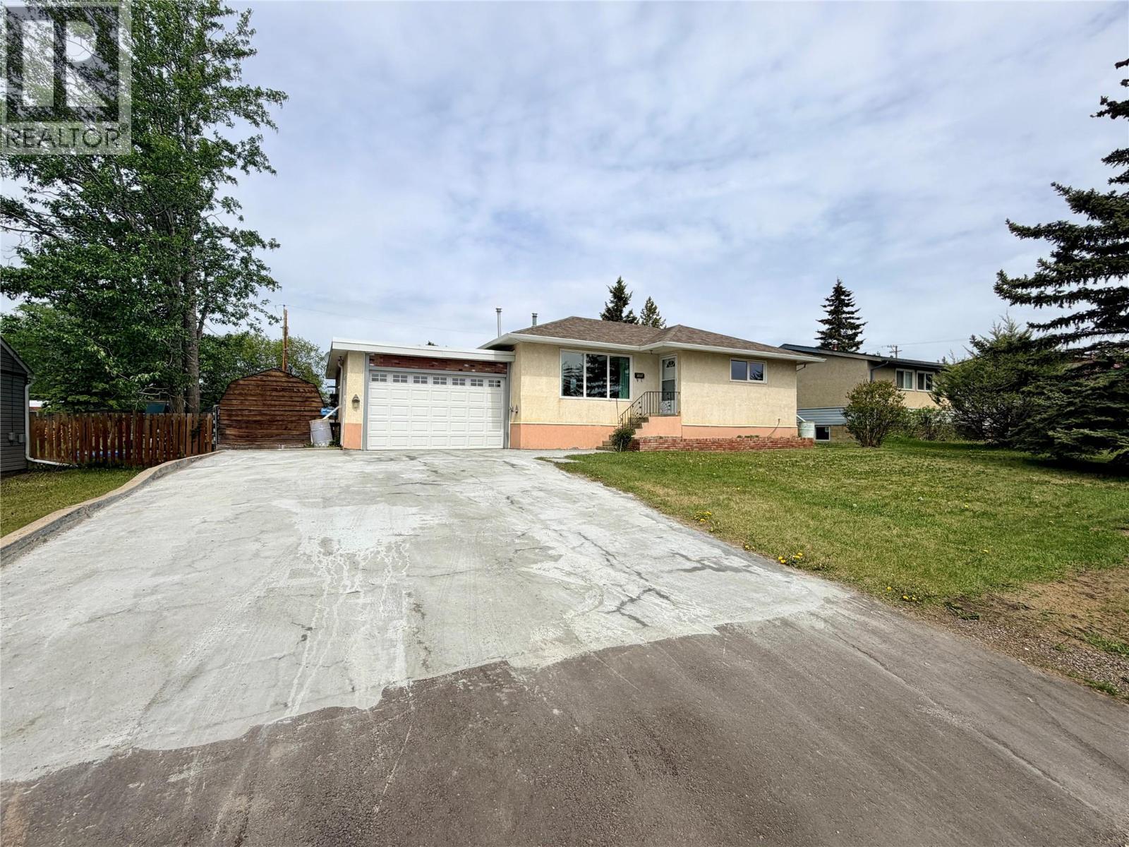 1008 95 Avenue, Dawson Creek, British Columbia  V1G 1C8 - Photo 25 - 10389964