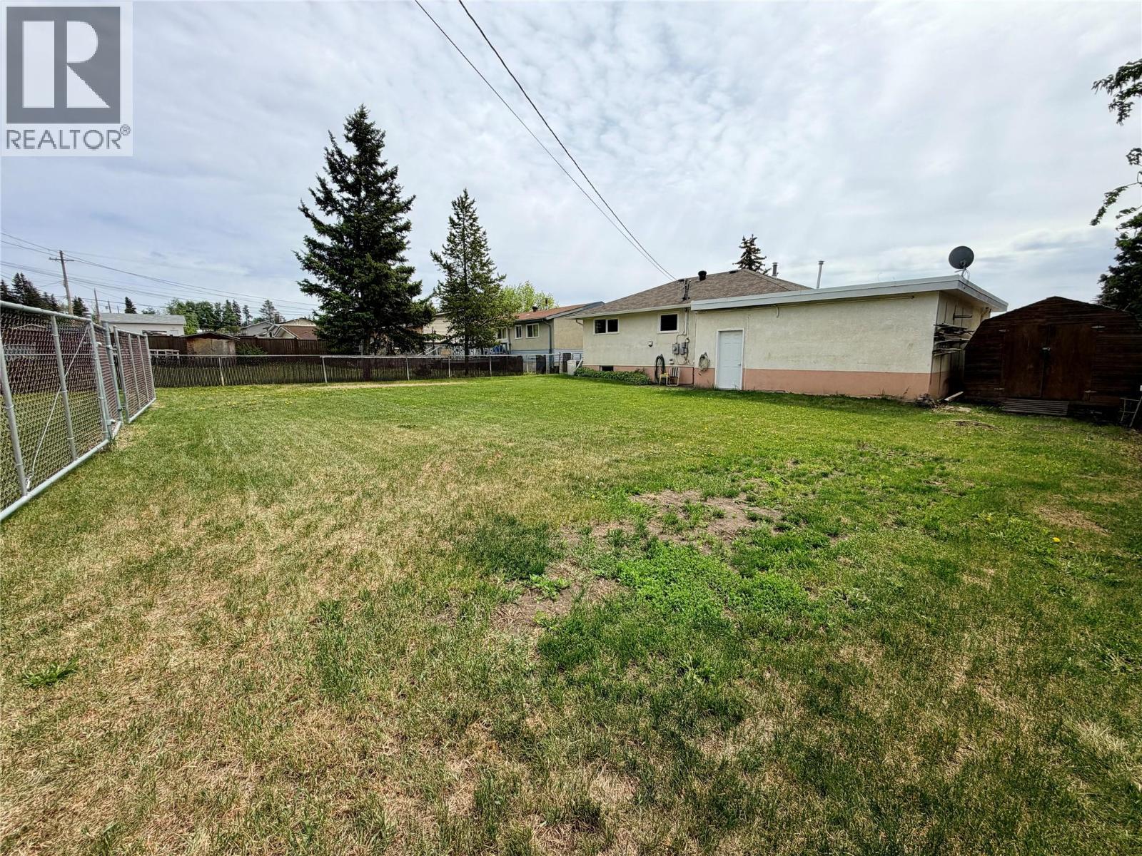 1008 95 Avenue, Dawson Creek, British Columbia  V1G 1C8 - Photo 24 - 10389964