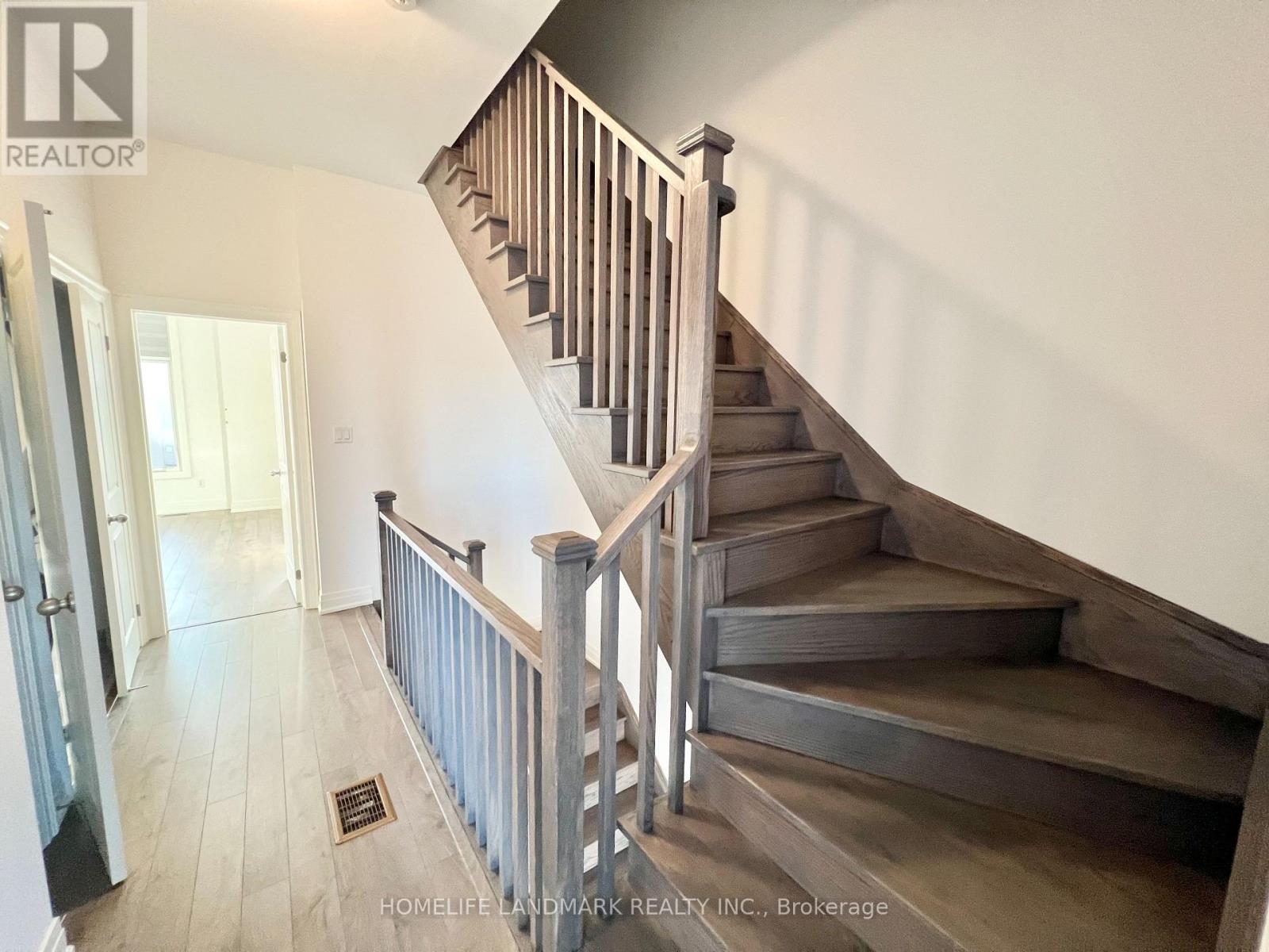 9 Alan Francis Lane, Markham, Ontario L6C 3B5 - Photo 14 - N13412320