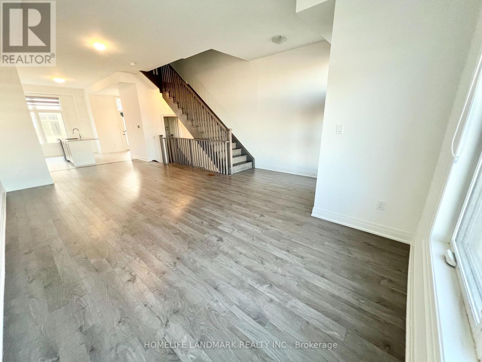 9 Alan Francis Lane, Markham, Ontario L6C 3B5 - Photo 4 - N13412320