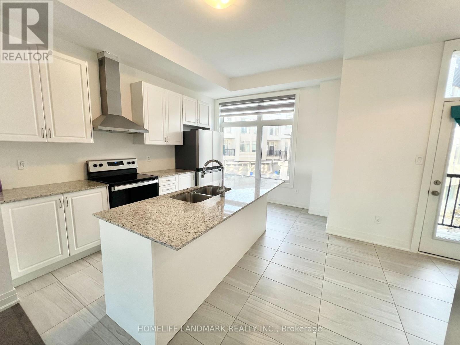 9 Alan Francis Lane, Markham, Ontario L6C 3B5 - Photo 5 - N13412320