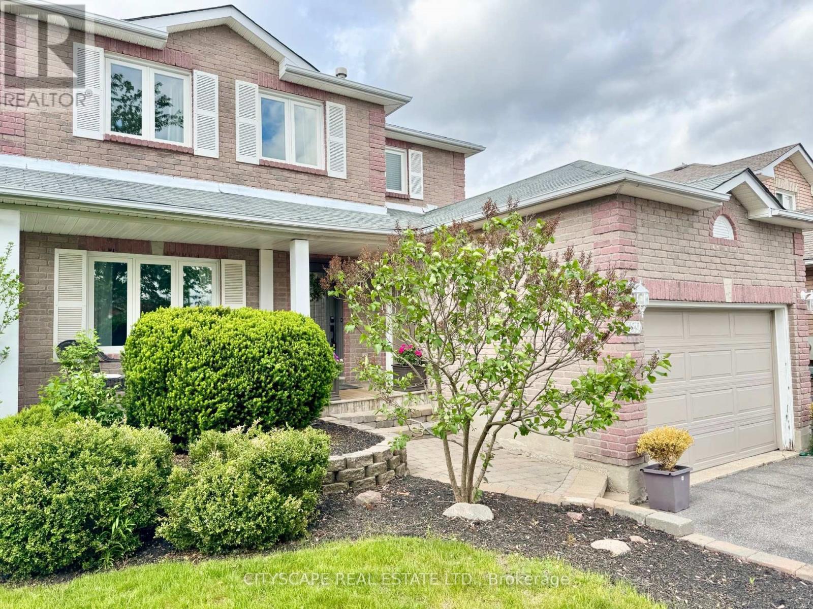 189 CHURCHLAND DRIVE, Barrie, Ontario