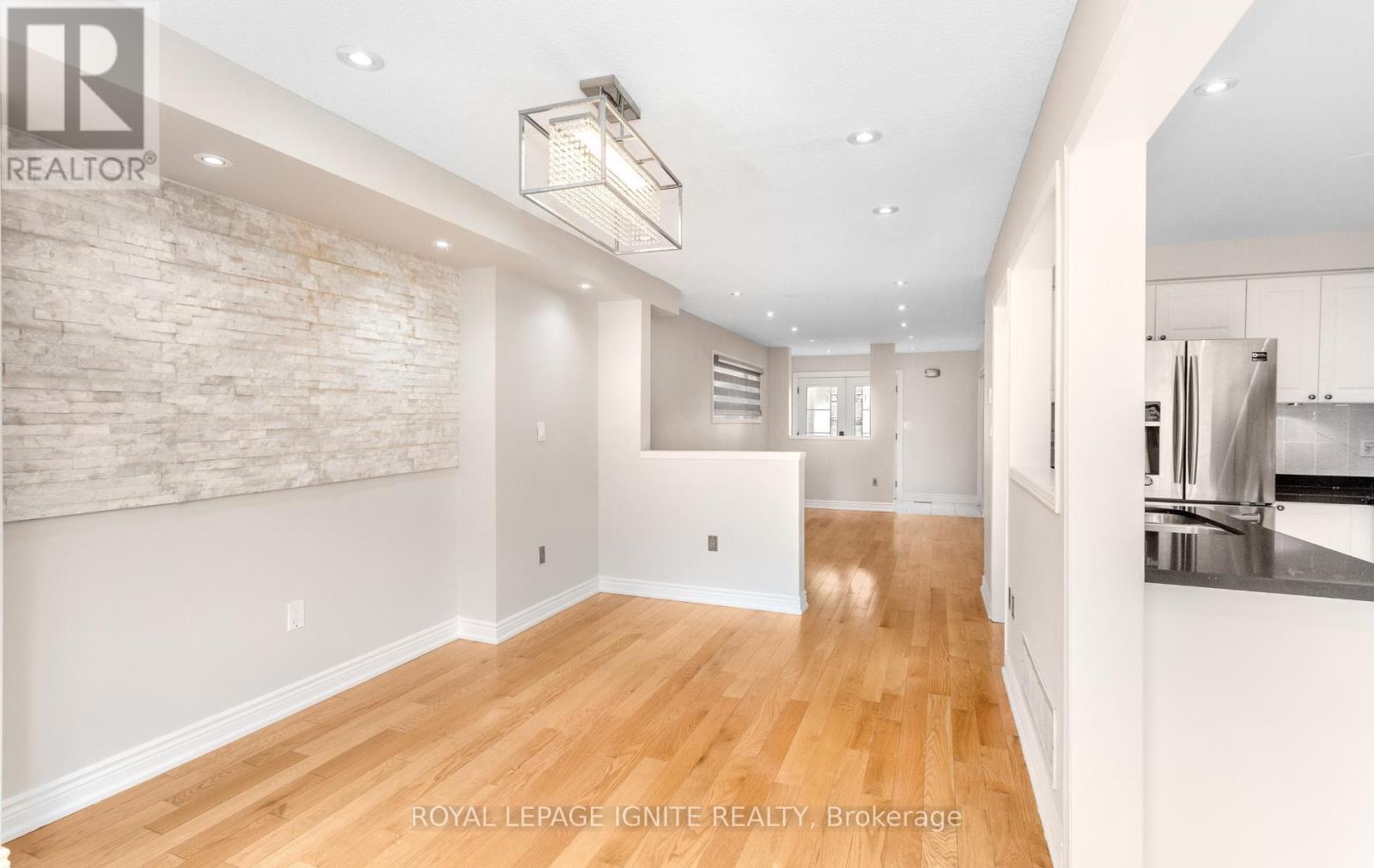 3392 Spirea Terrace, Mississauga, Ontario  L5N 7N3 - Photo 15 - W13412326