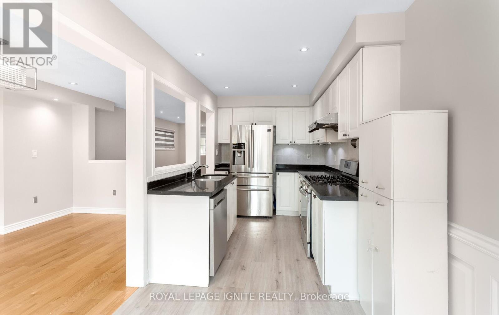3392 Spirea Terrace, Mississauga, Ontario  L5N 7N3 - Photo 17 - W13412326