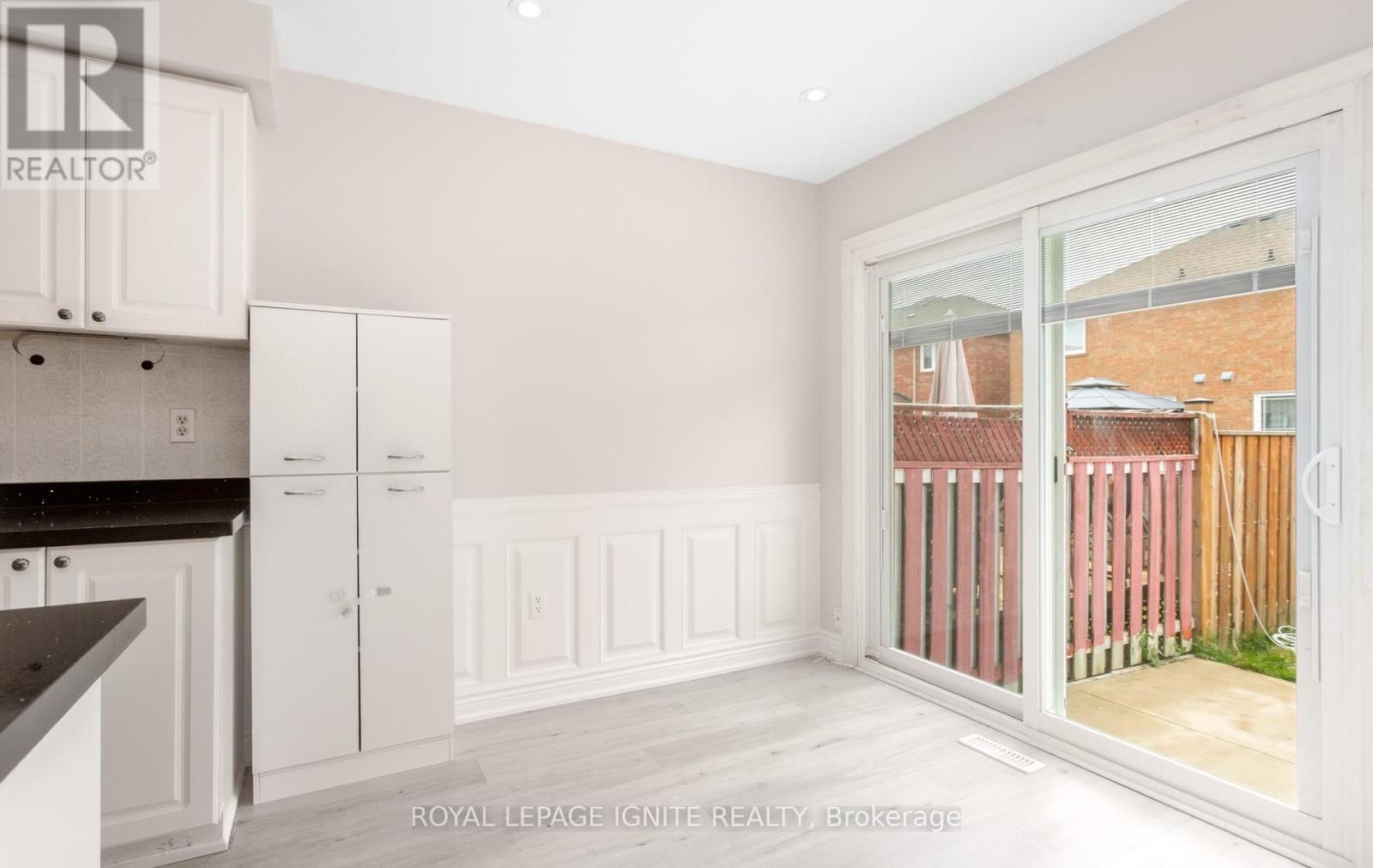 3392 Spirea Terrace, Mississauga, Ontario  L5N 7N3 - Photo 22 - W13412326