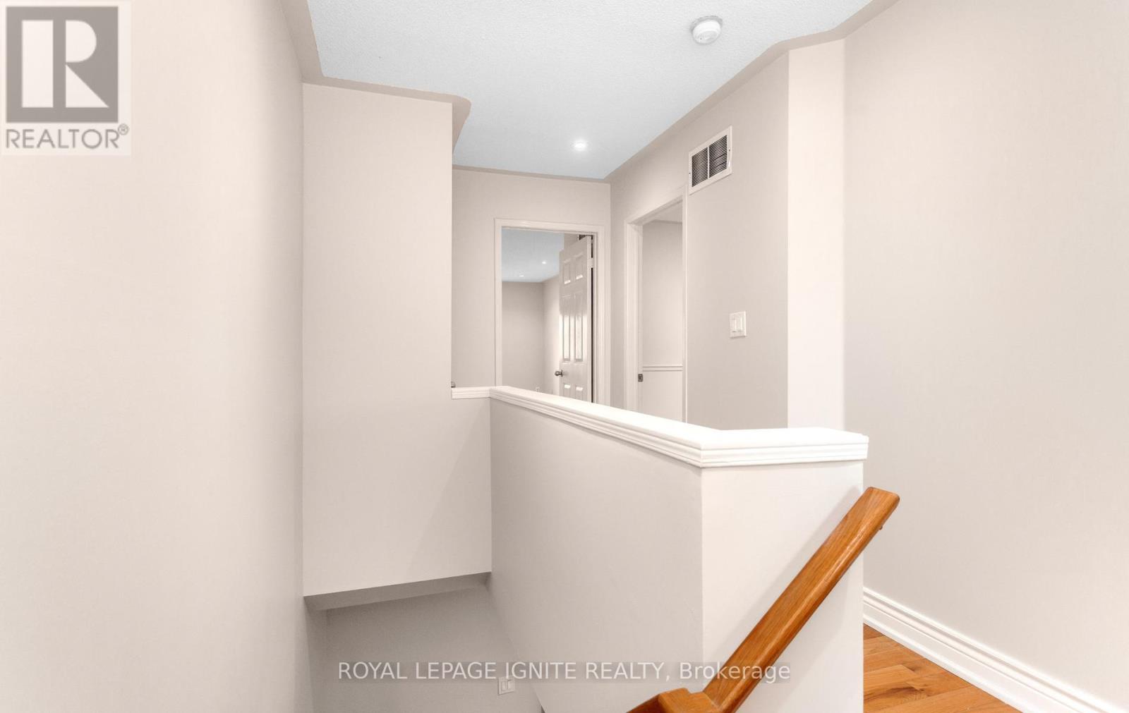 3392 Spirea Terrace, Mississauga, Ontario  L5N 7N3 - Photo 26 - W13412326