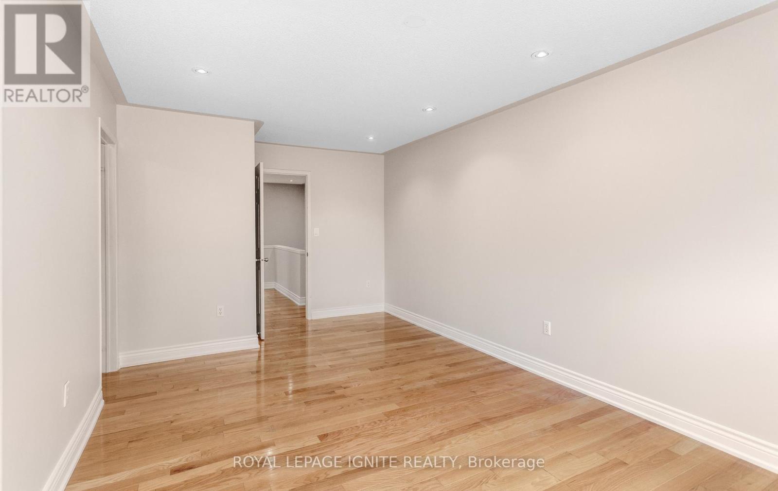 3392 Spirea Terrace, Mississauga, Ontario  L5N 7N3 - Photo 29 - W13412326