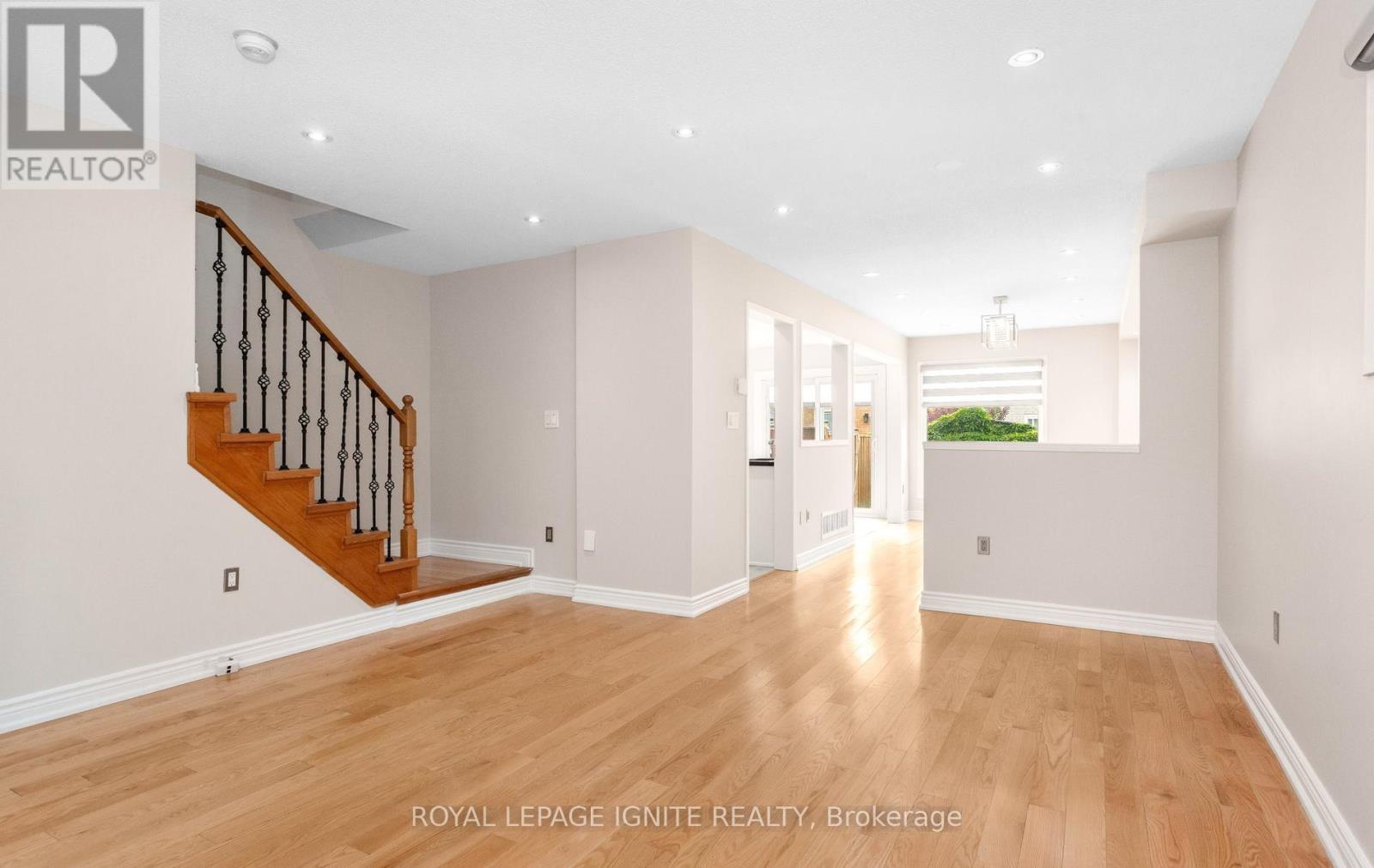 3392 Spirea Terrace, Mississauga, Ontario  L5N 7N3 - Photo 8 - W13412326