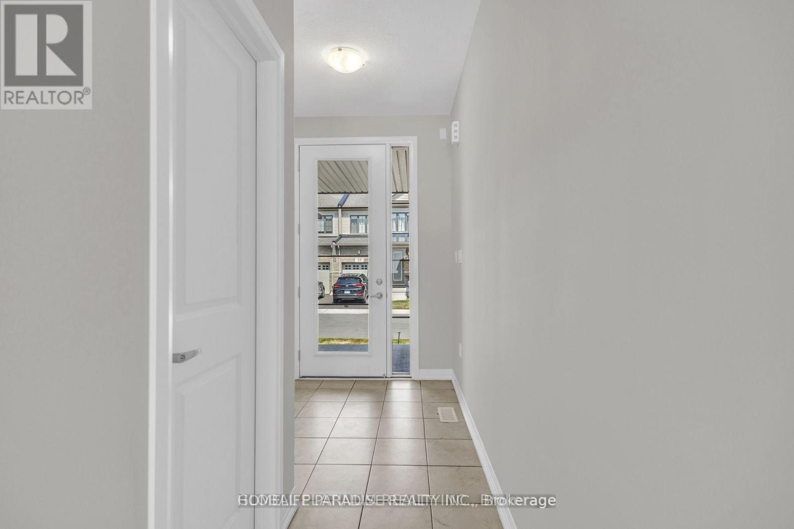 3 - 15 Blacklock Street E, Cambridge, Ontario  N1S 0E6 - Photo 2 - X13412296