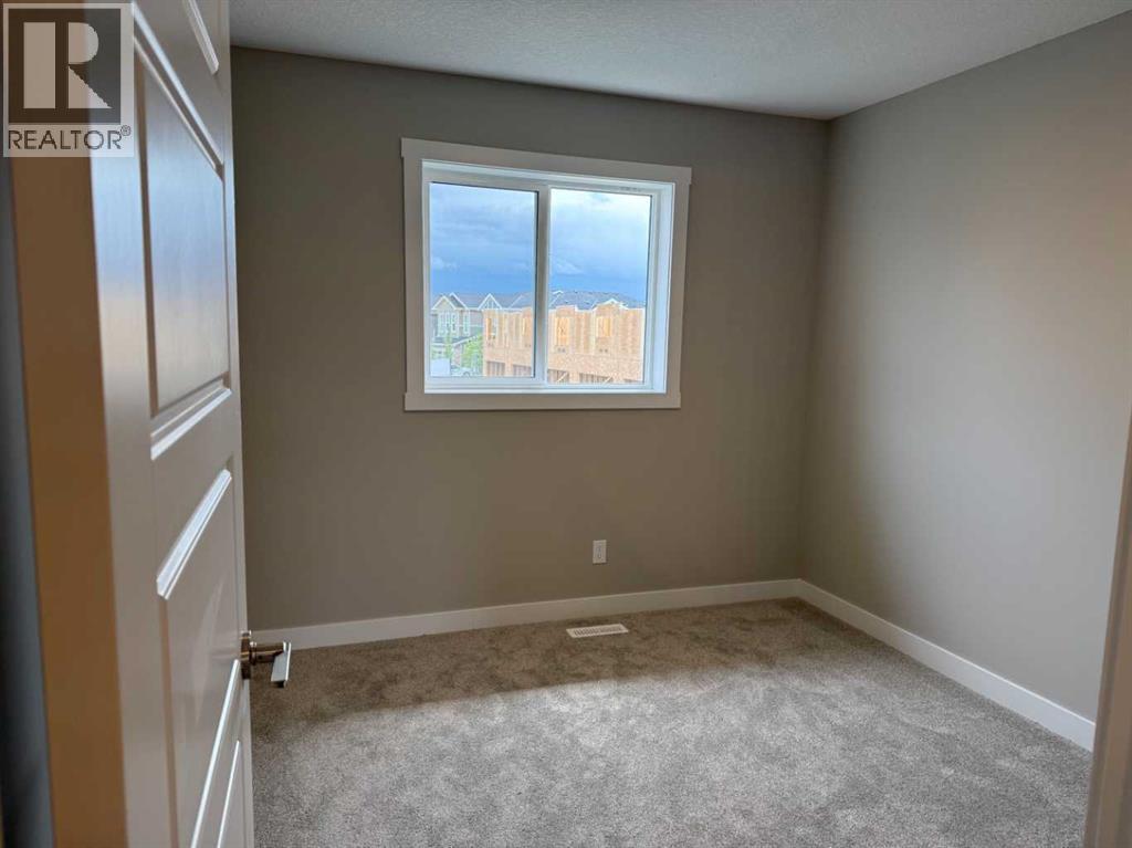 302 Sundown Road, Cochrane, Alberta  T4C 3H2 - Photo 39 - A2256036