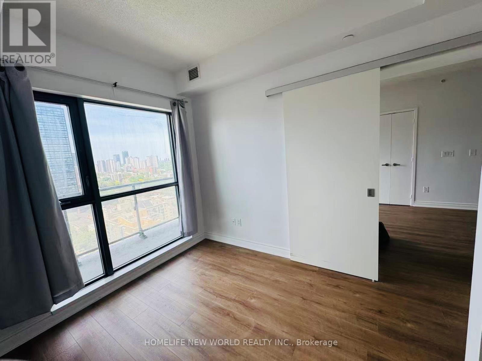 2307 - 159 Dundas Street E, Toronto, Ontario  M5B 0A9 - Photo 4 - C13412366