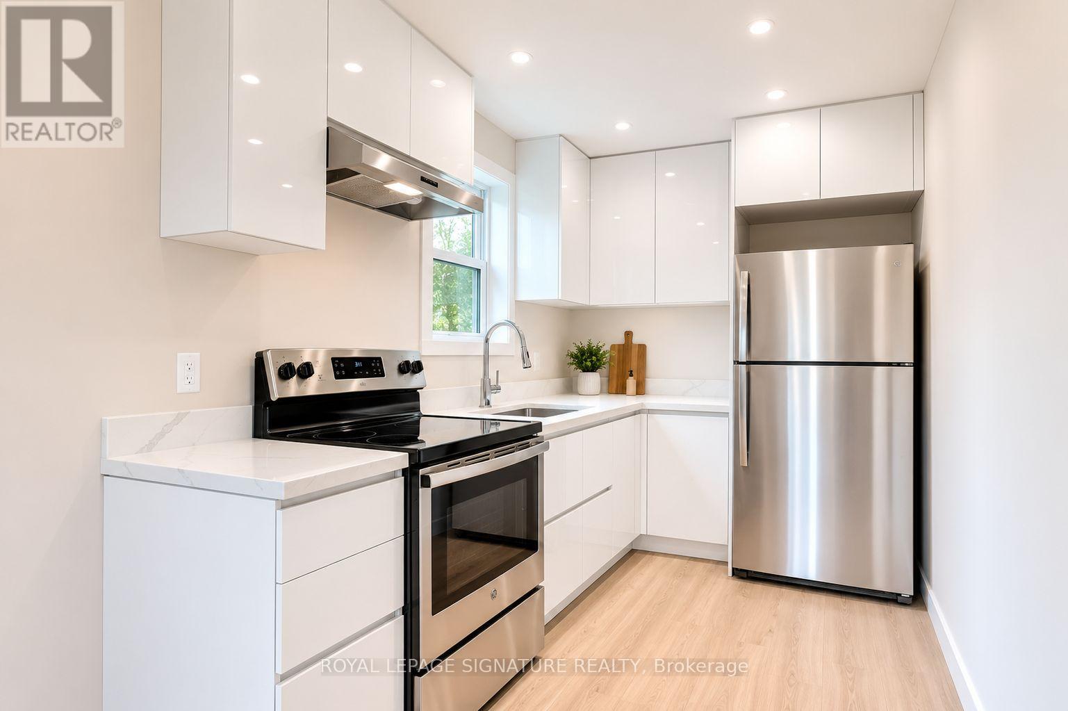 4 - 1 Hassard Avenue, Toronto, Ontario  M4K 3N3 - Photo 3 - E13412348