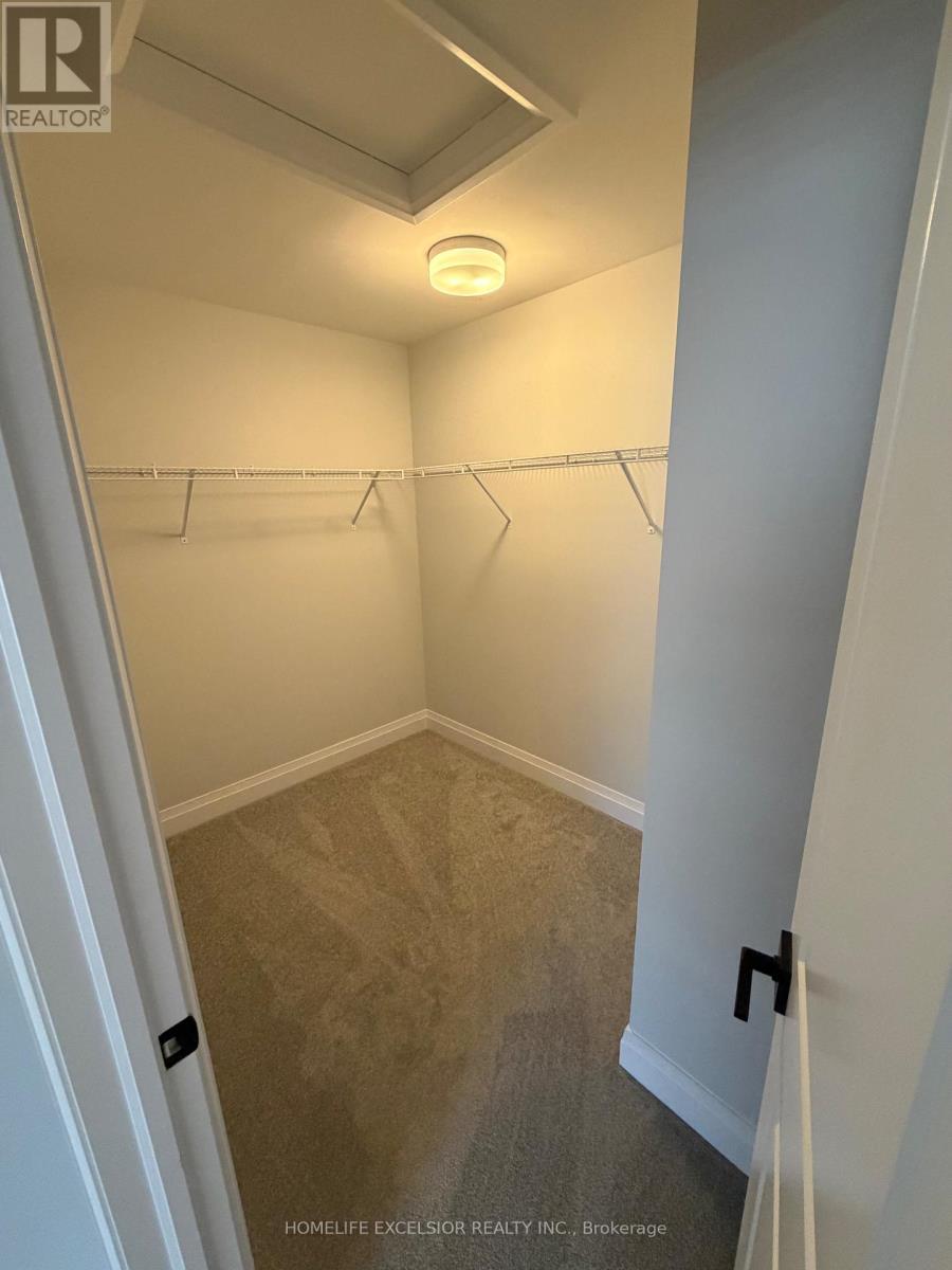 974 Crowsnest Hollow, Pickering, Ontario  L1X 0P4 - Photo 15 - E13114372