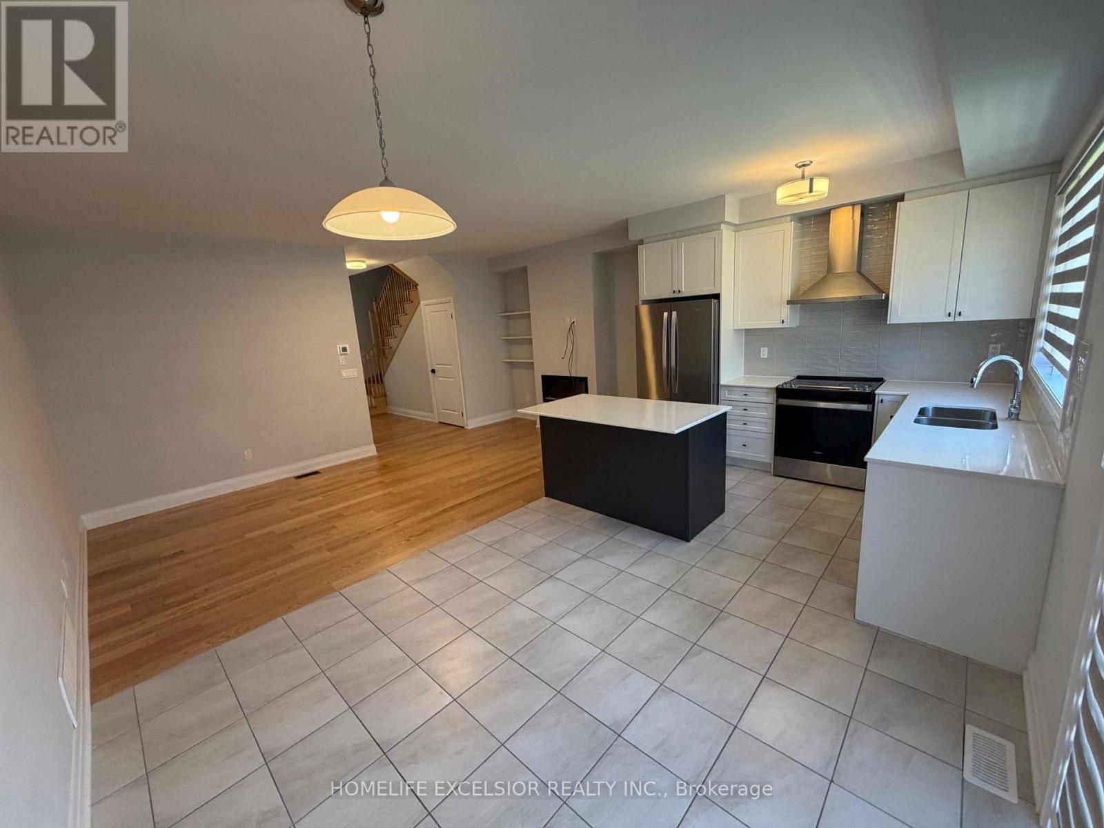 974 Crowsnest Hollow, Pickering, Ontario  L1X 0P4 - Photo 24 - E13114372