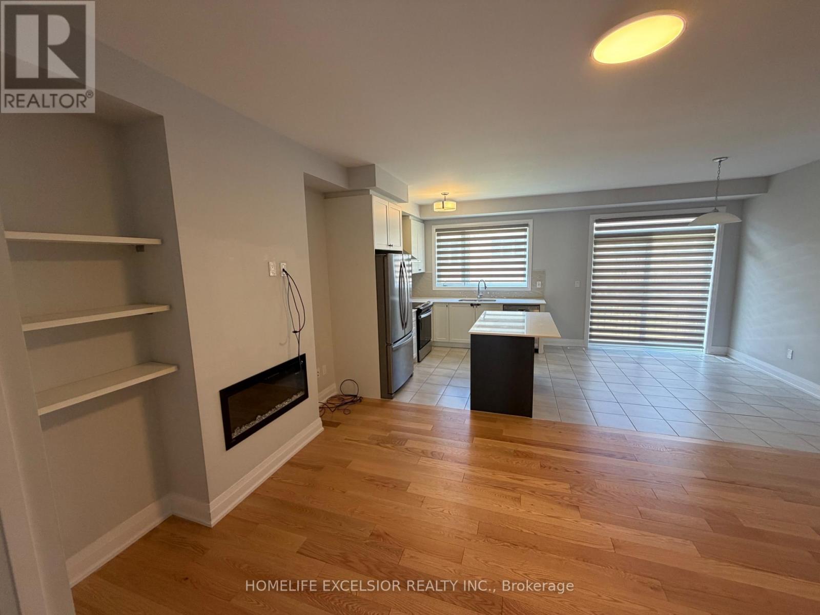 974 Crowsnest Hollow, Pickering, Ontario  L1X 0P4 - Photo 9 - E13114372