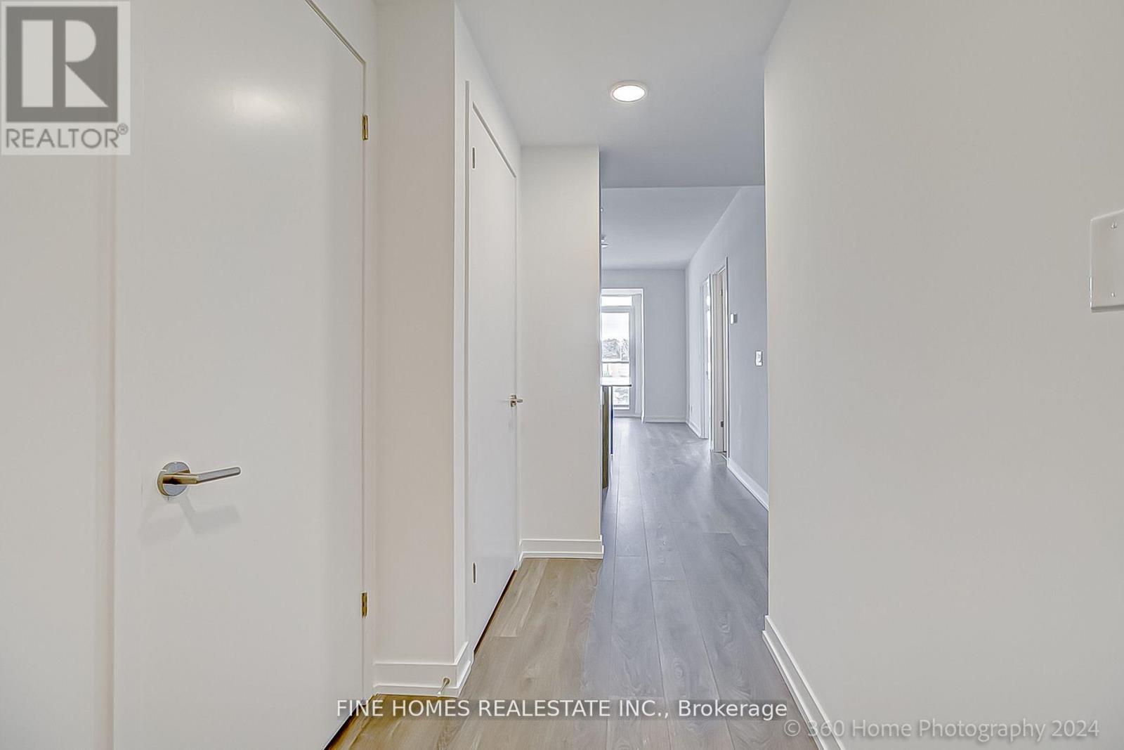 503 - 8 Beverley Glen Boulevard, Vaughan, Ontario  L4J 8N8 - Photo 3 - N13412336