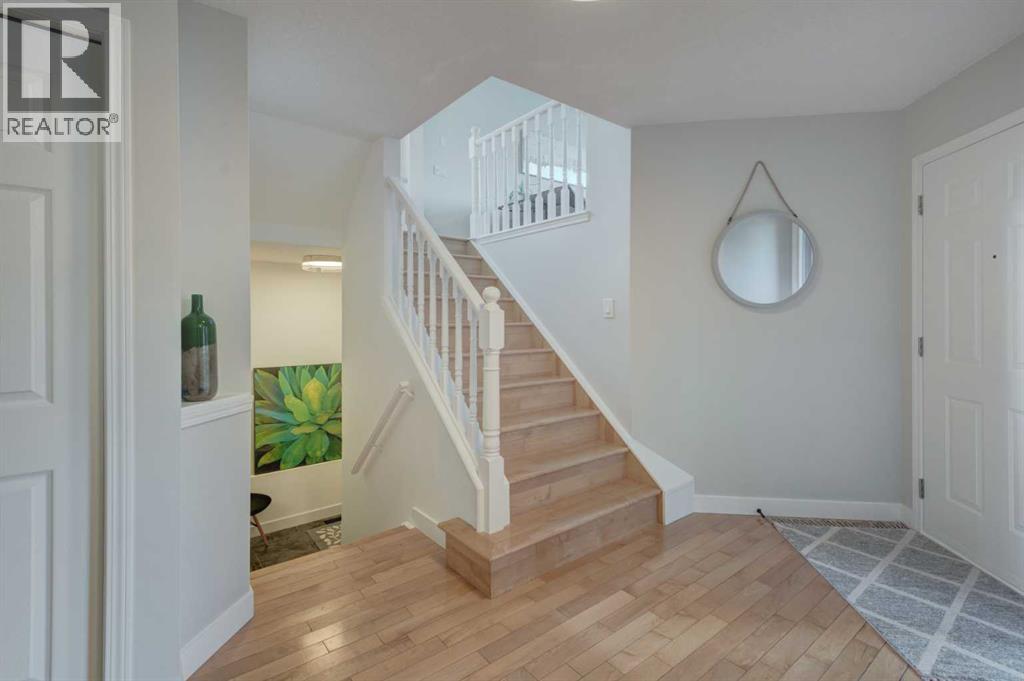 74 Douglasview Circle SE, Calgary, Alberta  T2Z 2P4 - Photo 12 - A2318297