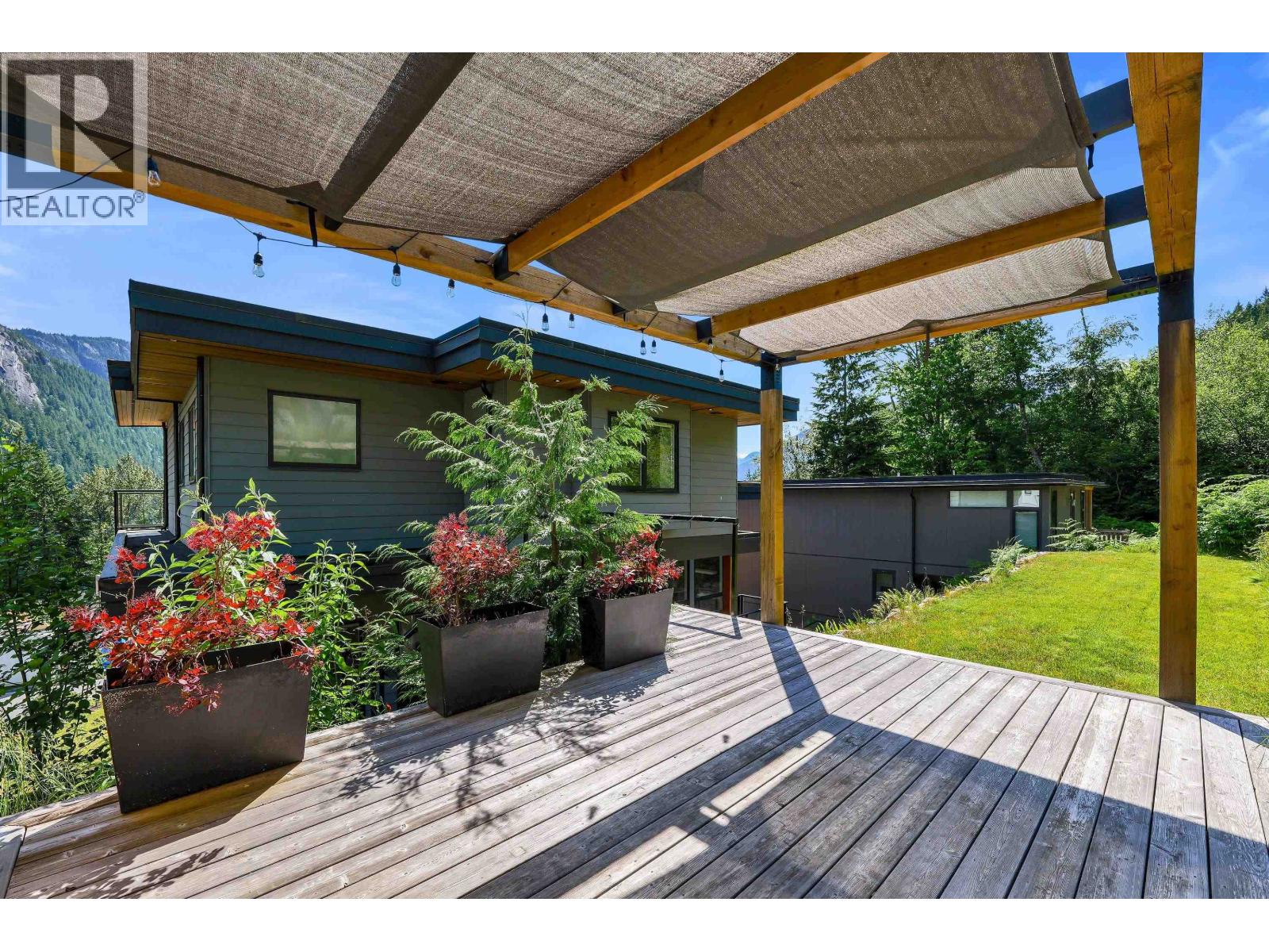 2237 Windsail Place, Squamish, British Columbia  V8B 0T6 - Photo 17 - R3132786