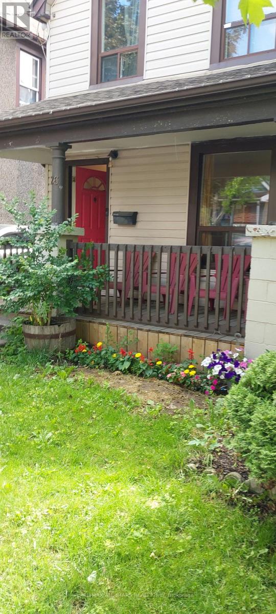 26 Niagara Street, Hamilton, Ontario  L8L 6A2 - Photo 6 - X12553552