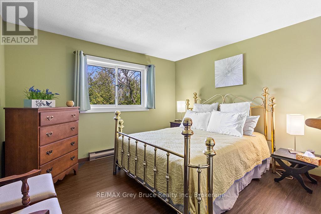 121 Ivy Drive, Georgian Bluffs, Ontario  N0H 2T0 - Photo 37 - X13412378