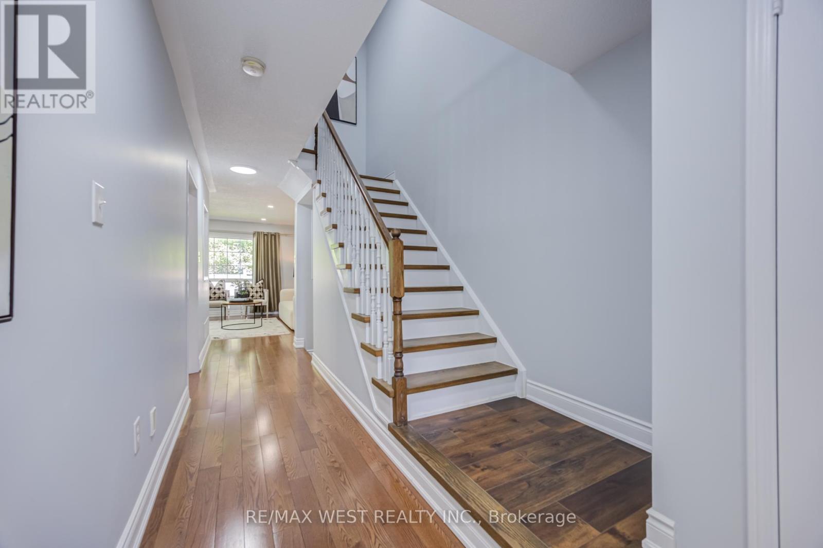 77 - 7360 Zinnia Place, Mississauga, Ontario  L5W 2A4 - Photo 4 - W13412300