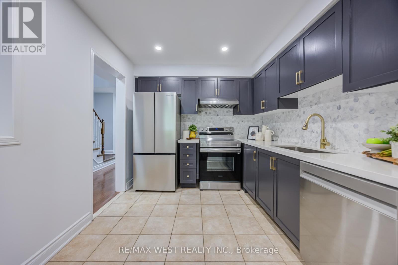 77 - 7360 Zinnia Place, Mississauga, Ontario  L5W 2A4 - Photo 6 - W13412300