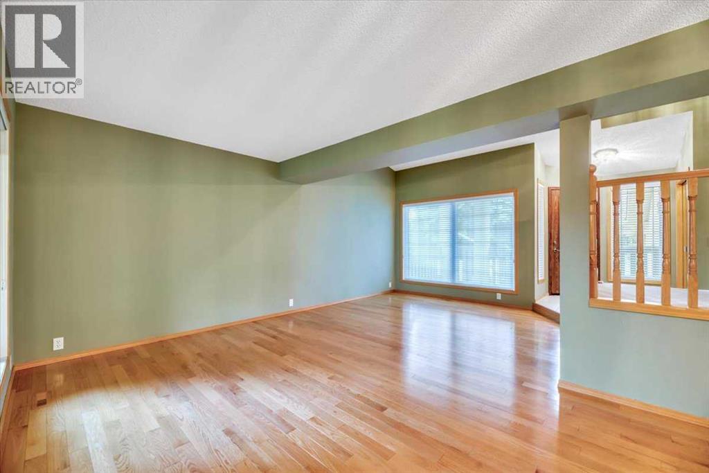 231 Mt Victoria Place SE, Calgary, Alberta  T2Z 1P4 - Photo 6 - A2317511