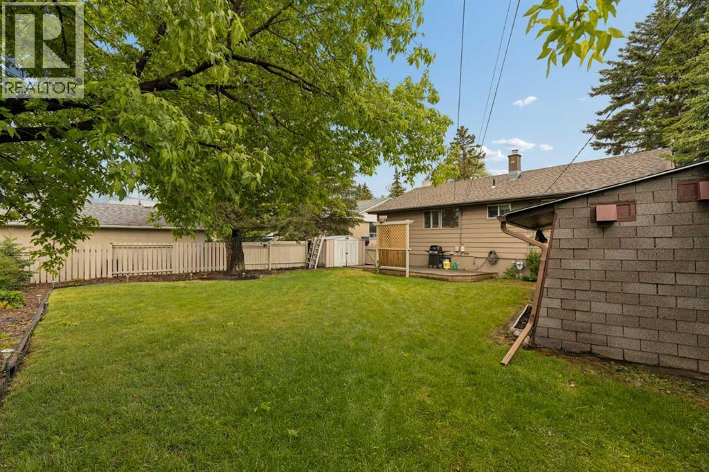 32 Gladeview Crescent Sw, Calgary, Alberta  T3E 4X8 - Photo 32 - A2317470