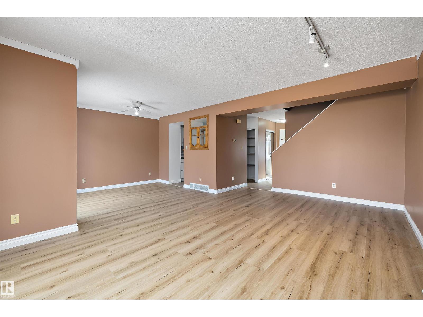 17423 92 Av NW, Edmonton, Alberta  T5T 3W6 - Photo 10 - E4484506