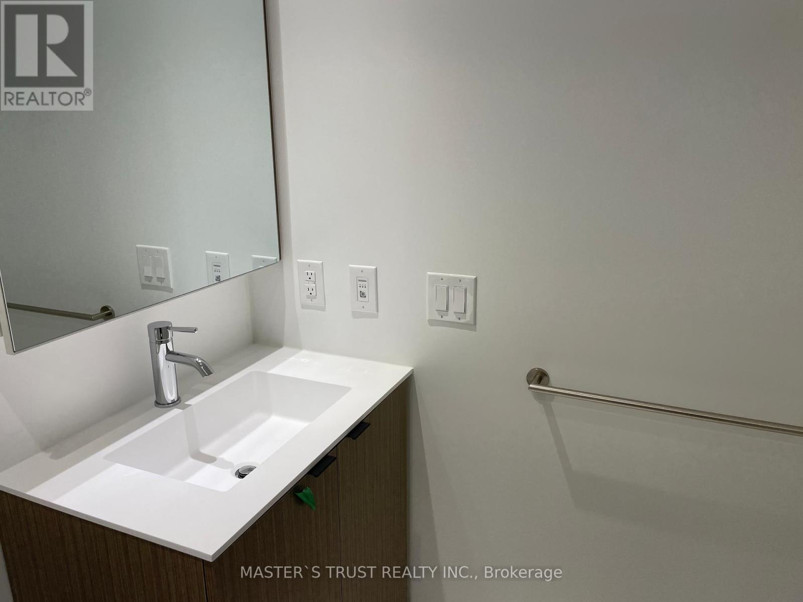 2322 - 20 Edward Street, Toronto, Ontario  M5G 1C9 - Photo 5 - C13412422