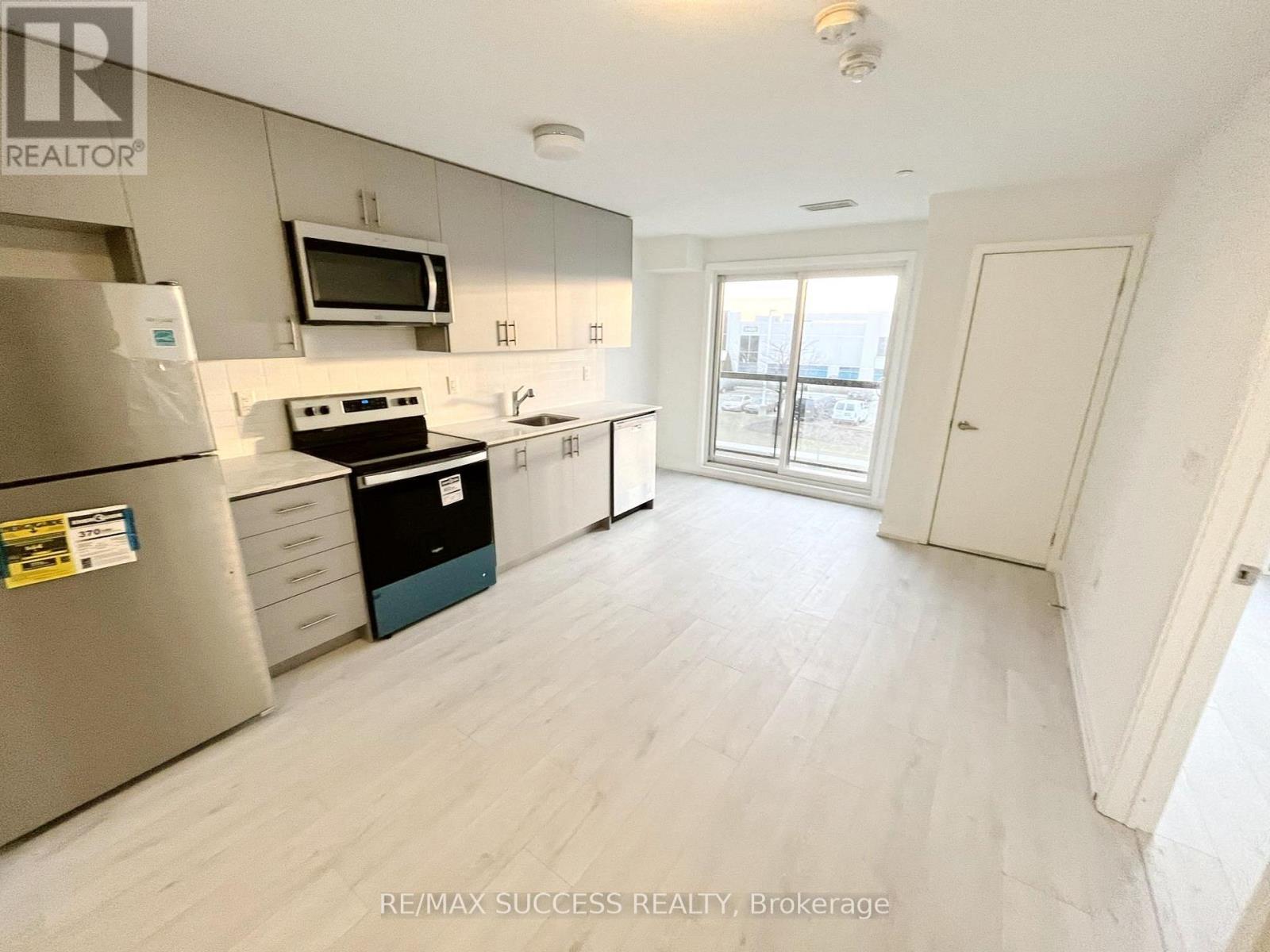 315 - 3401 Ridgeway Drive, Mississauga, Ontario  L5L 5T3 - Photo 2 - W13412428