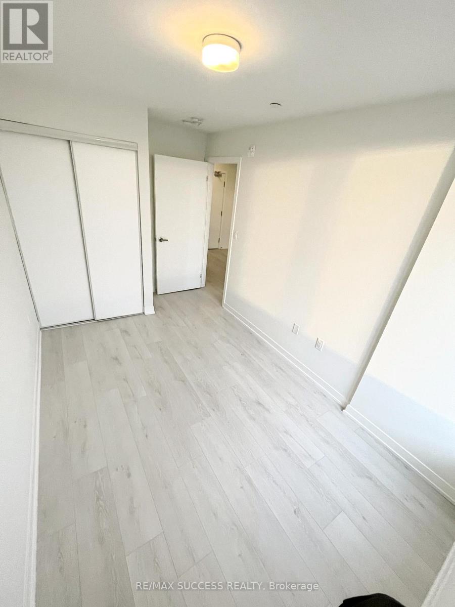 315 - 3401 Ridgeway Drive, Mississauga, Ontario  L5L 5T3 - Photo 7 - W13412428