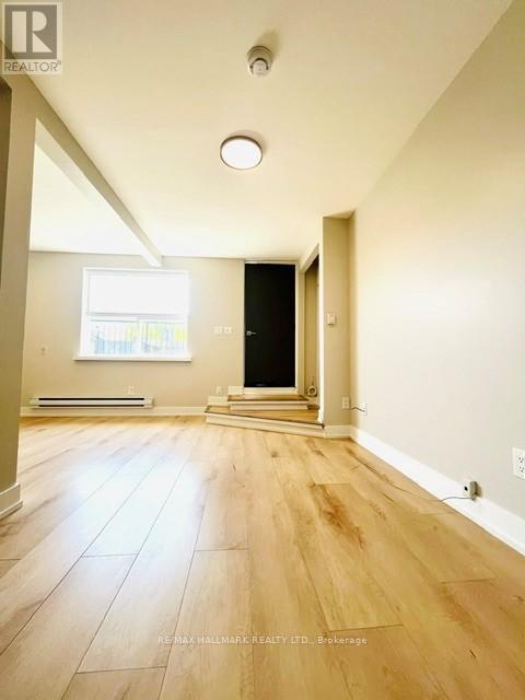 3 - 2961 Lakeshore Boulevard W, Toronto, Ontario  M8V 1Y5 - Photo 2 - W13412430