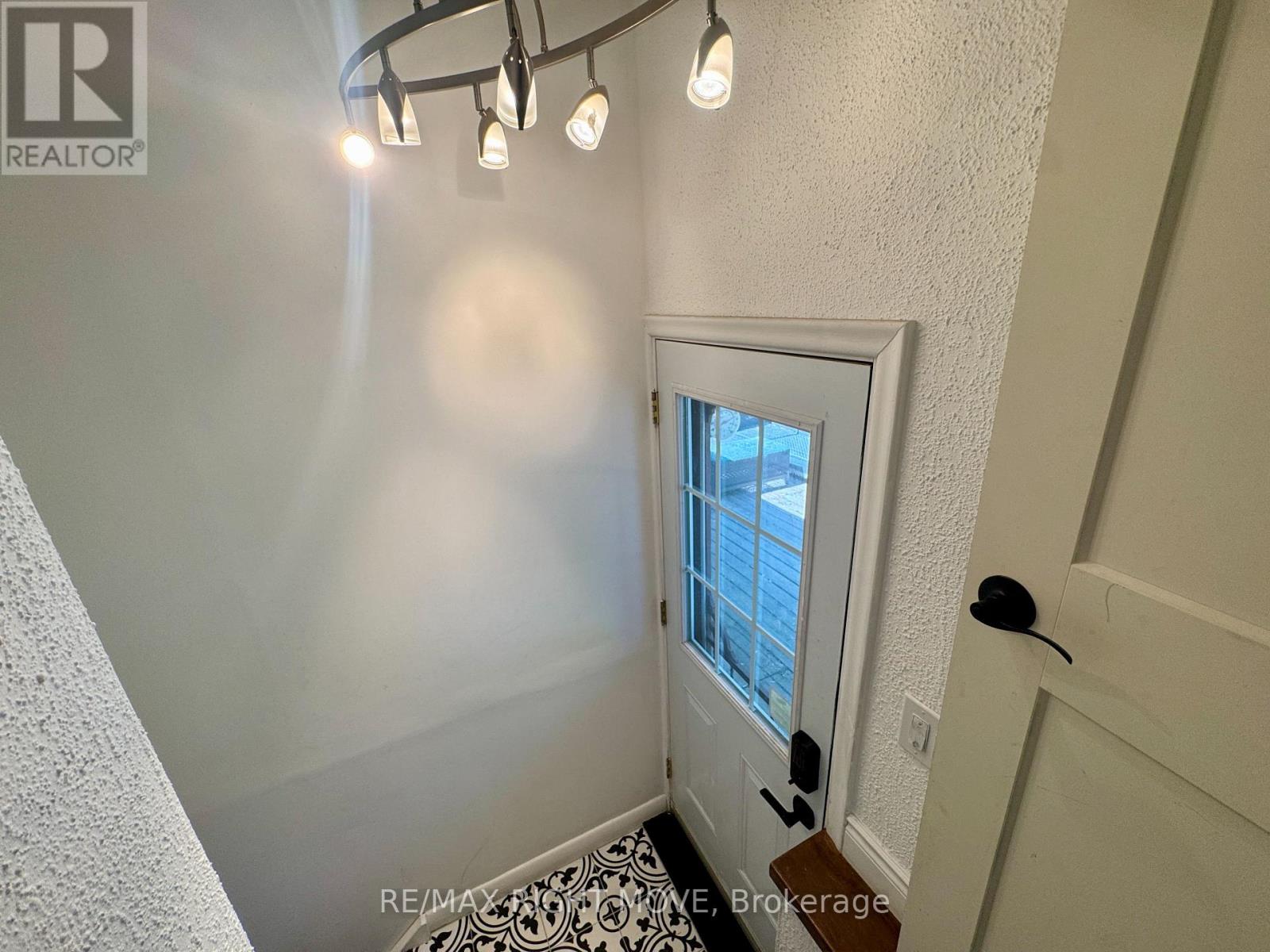 234 Oak Street, Clearview, Ontario  L0M 1S0 - Photo 29 - S13142562