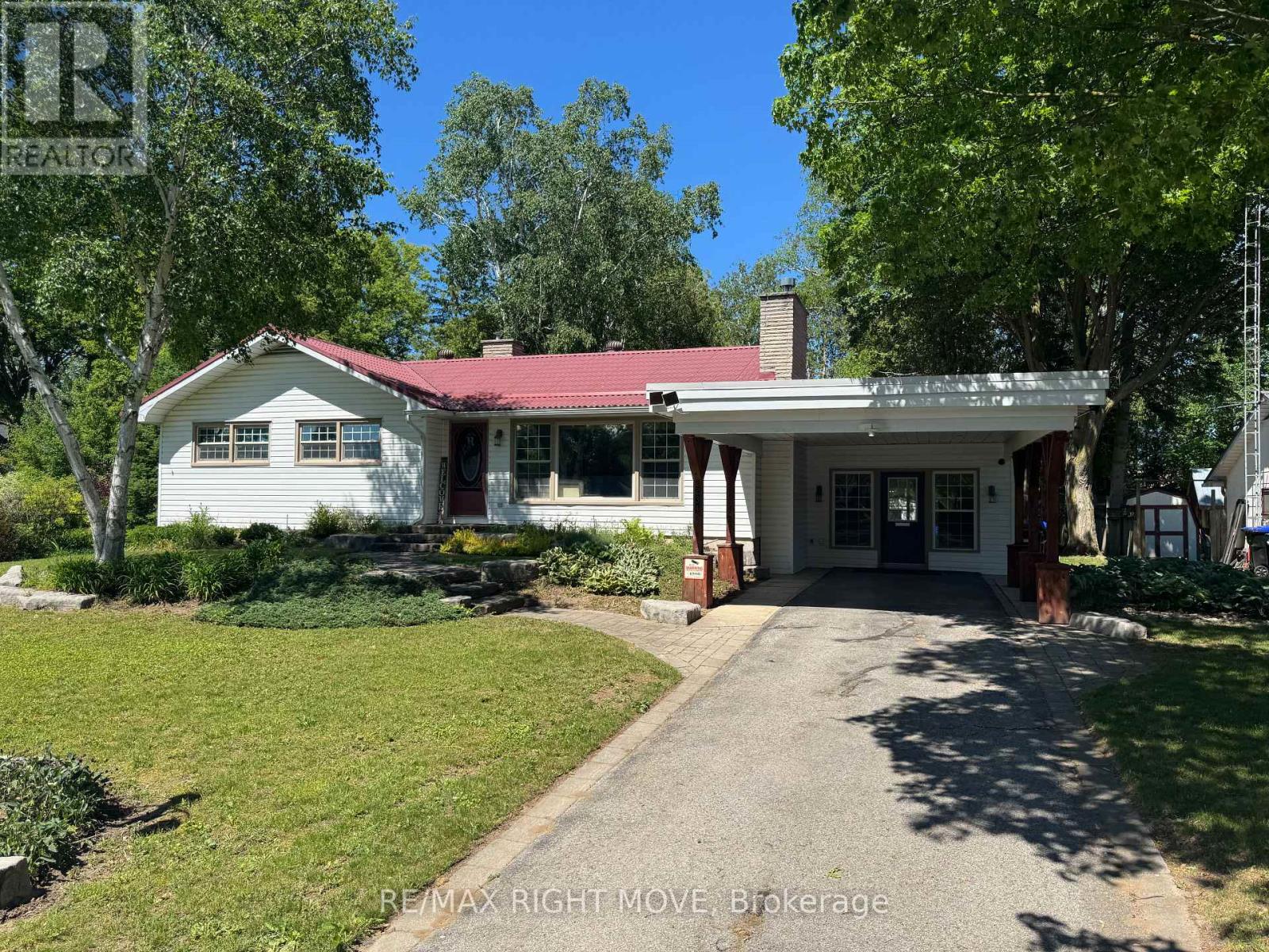 234 Oak Street, Clearview, Ontario  L0M 1S0 - Photo 9 - S13142562