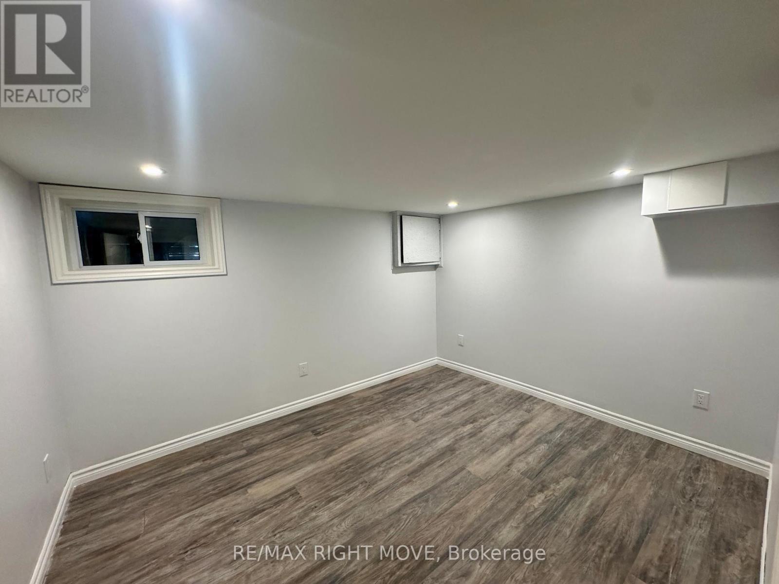 234 Oak Street, Clearview, Ontario  L0M 1S0 - Photo 31 - S13142562