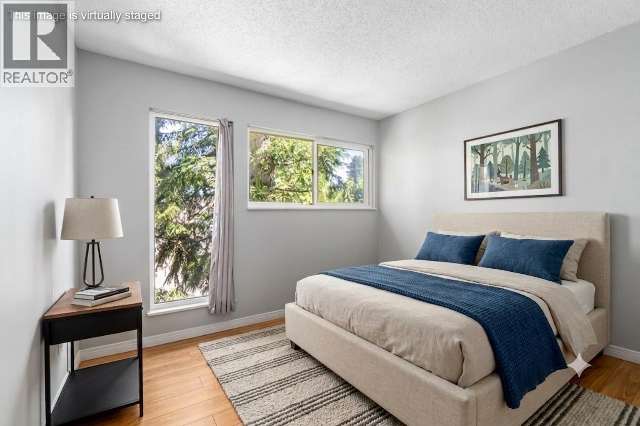 881 Pinebrook Place, Coquitlam, British Columbia  V3C 4C1 - Photo 5 - R3121431